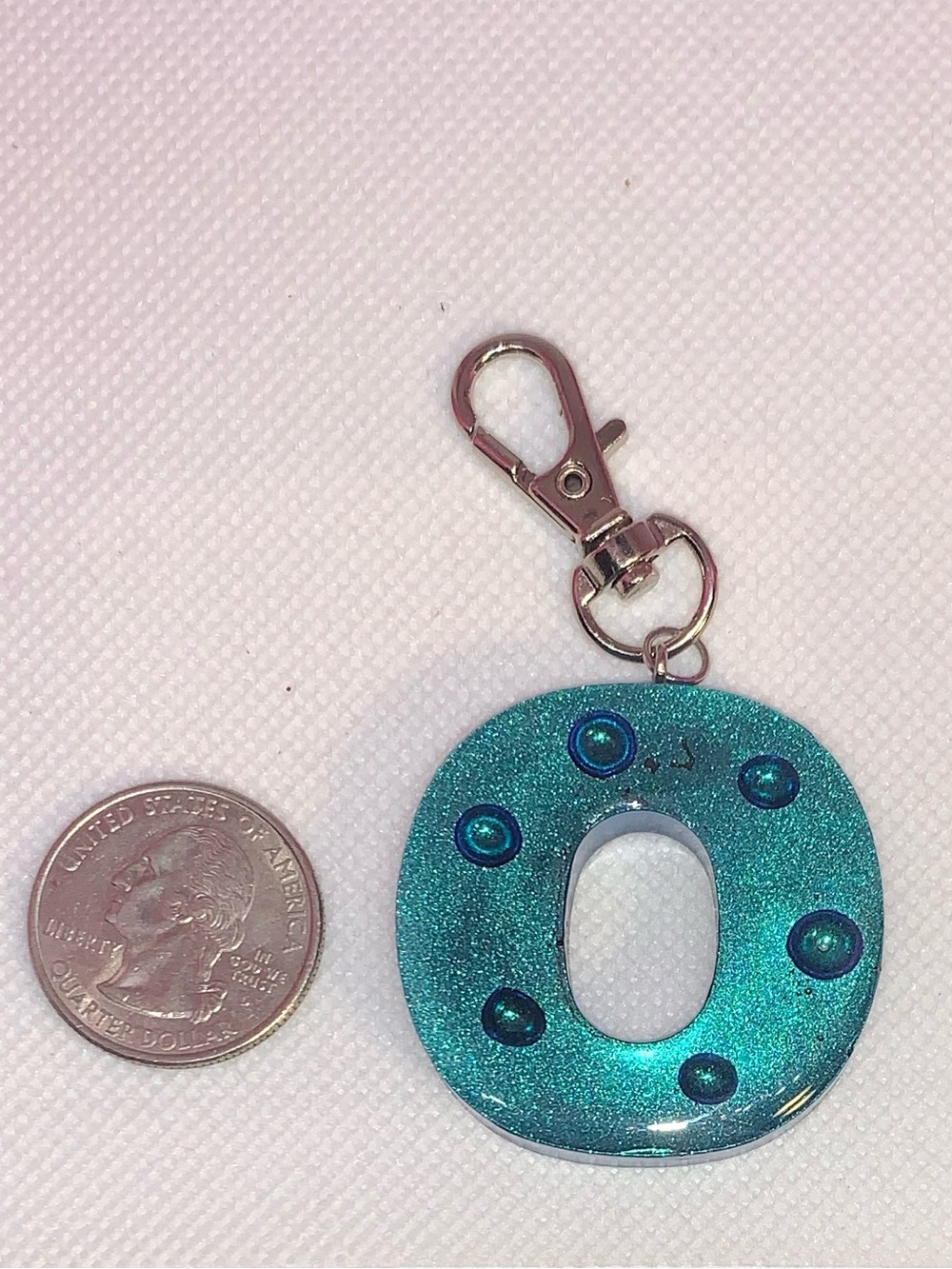 H/M 1oaK “O” Resin Keychain/Charm for pocketbook, backpack Teal Raindrop theme